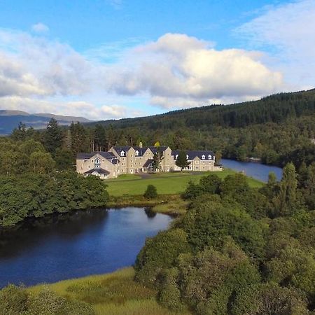 Loch Tummel Hotel Tummel Bridge Экстерьер фото
